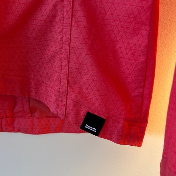 Bench Red Raincoat Lightweight Water-Resistant - Picture 4 of 4